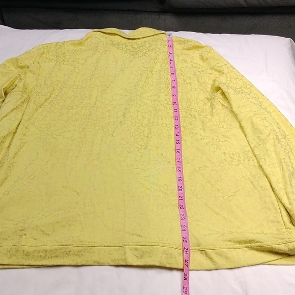Onque woman women's 3X neon yellow light jacket with snaps in the front - Picture 12 of 13